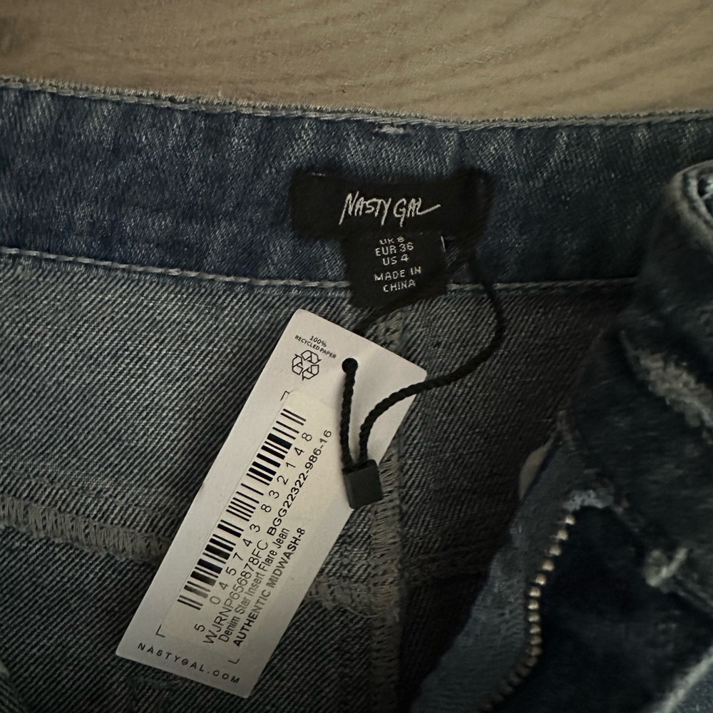 NWT Nasty gal Denim Star Insert Flare Jean - Picture 8 of 10